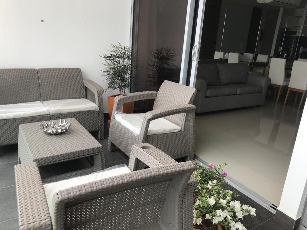 Lago Y Mar Apartamentos Cartagena Ngoại thất bức ảnh