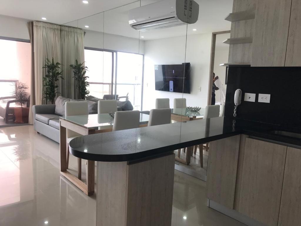 Lago Y Mar Apartamentos Cartagena Ngoại thất bức ảnh